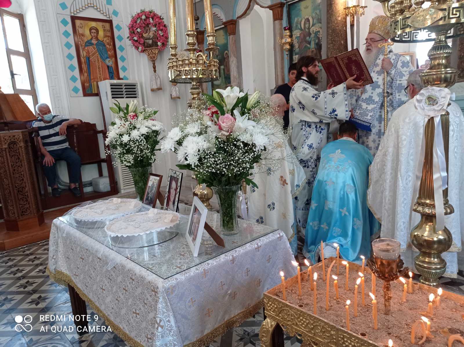 IKARIA_12-18_11.jpg